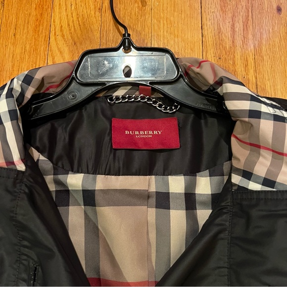 BURBERRY 3/4 COAT - Picture 3 of 12